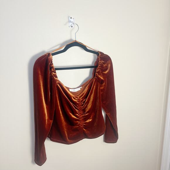 ASTR The Label Vanya Ruched Rust Velvet Top Size Medium Romantic - Picture 7 of 8